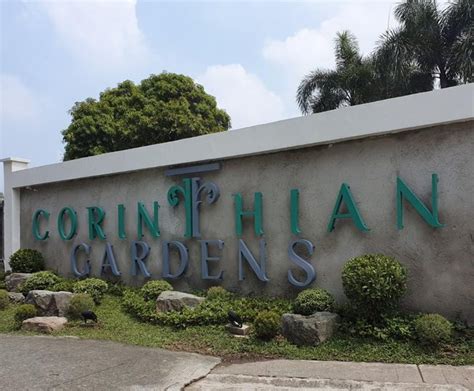 How to get to Corinthian Gardens Clubhouse in Quezon City by .